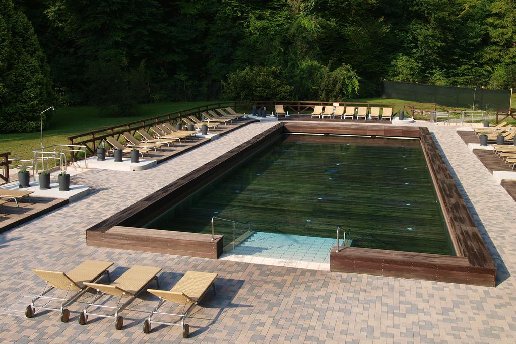 Hotel Smarjeta - Terme Krka シュマリェシュケ・トプリツェ エクステリア 写真